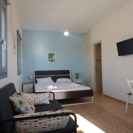 Armonia Studios, & 4* Mikri Vigla