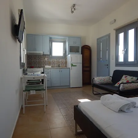 Armonia Studios, & 4*