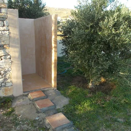 Armonia Studios, & לינה וארוחת בוקר מיקרי ויגלה