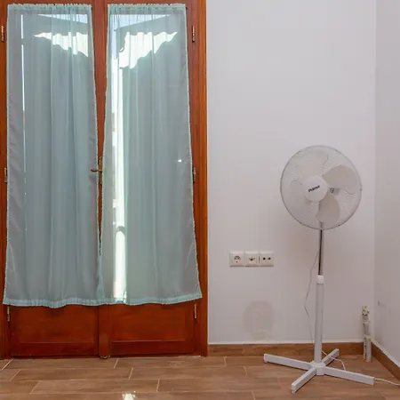 Armonia Studios, & מיקרי ויגלה