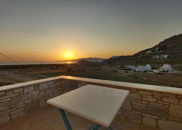 Armonia Studios, & Mikrí Vígla