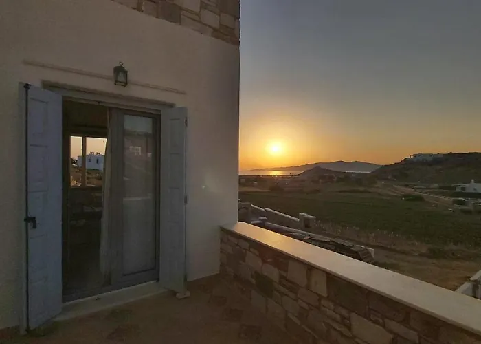 Armonia Studios, & Mikrí Vígla