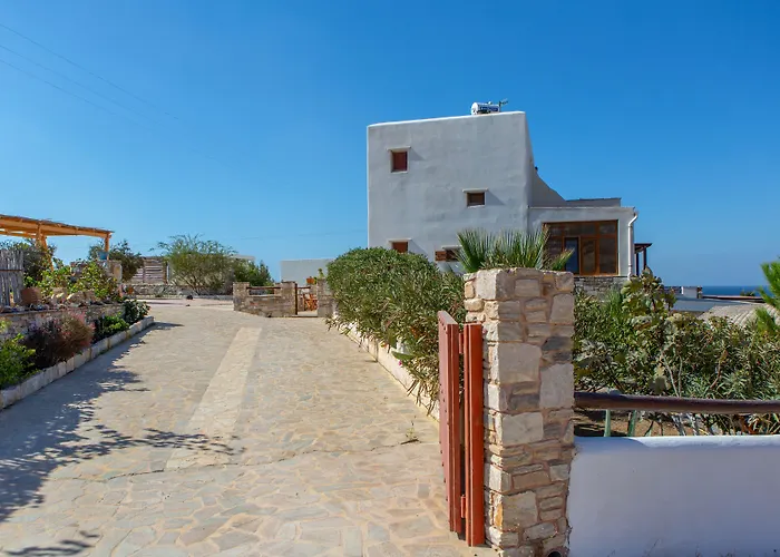 Armonia Studios, & Panzió 4*