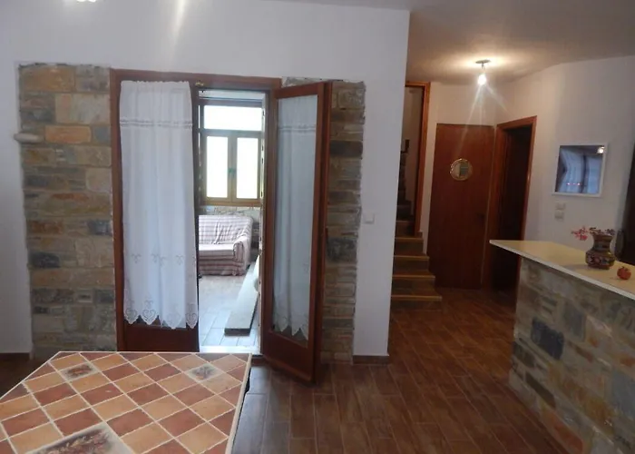 Armonia Studios, & Panzió